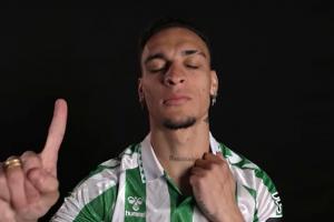 安东尼：压力？我从小就和毒贩打交道，小时候没鞋&amp;连饭都吃不起